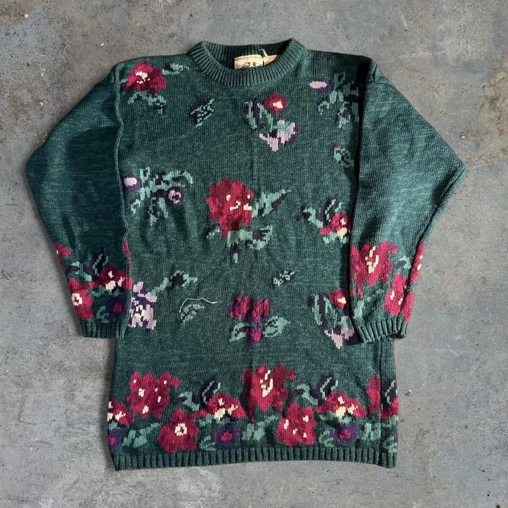Vintage Northern Reflections Green Floral Knit Sweater Made in Hong Kong